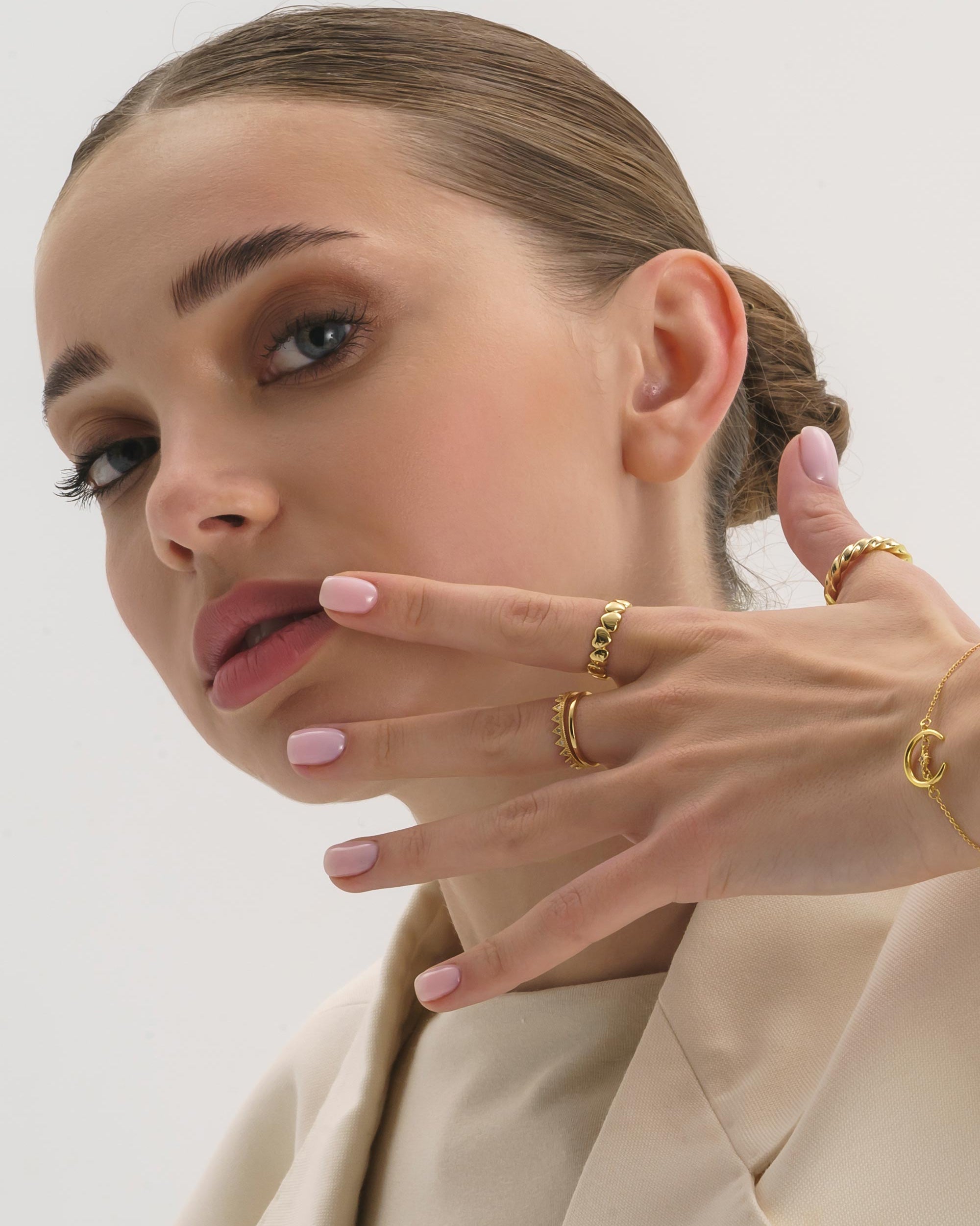 14k Gold Crescent Moon and Star Bracelet - Bracelets - Elk & Bloom