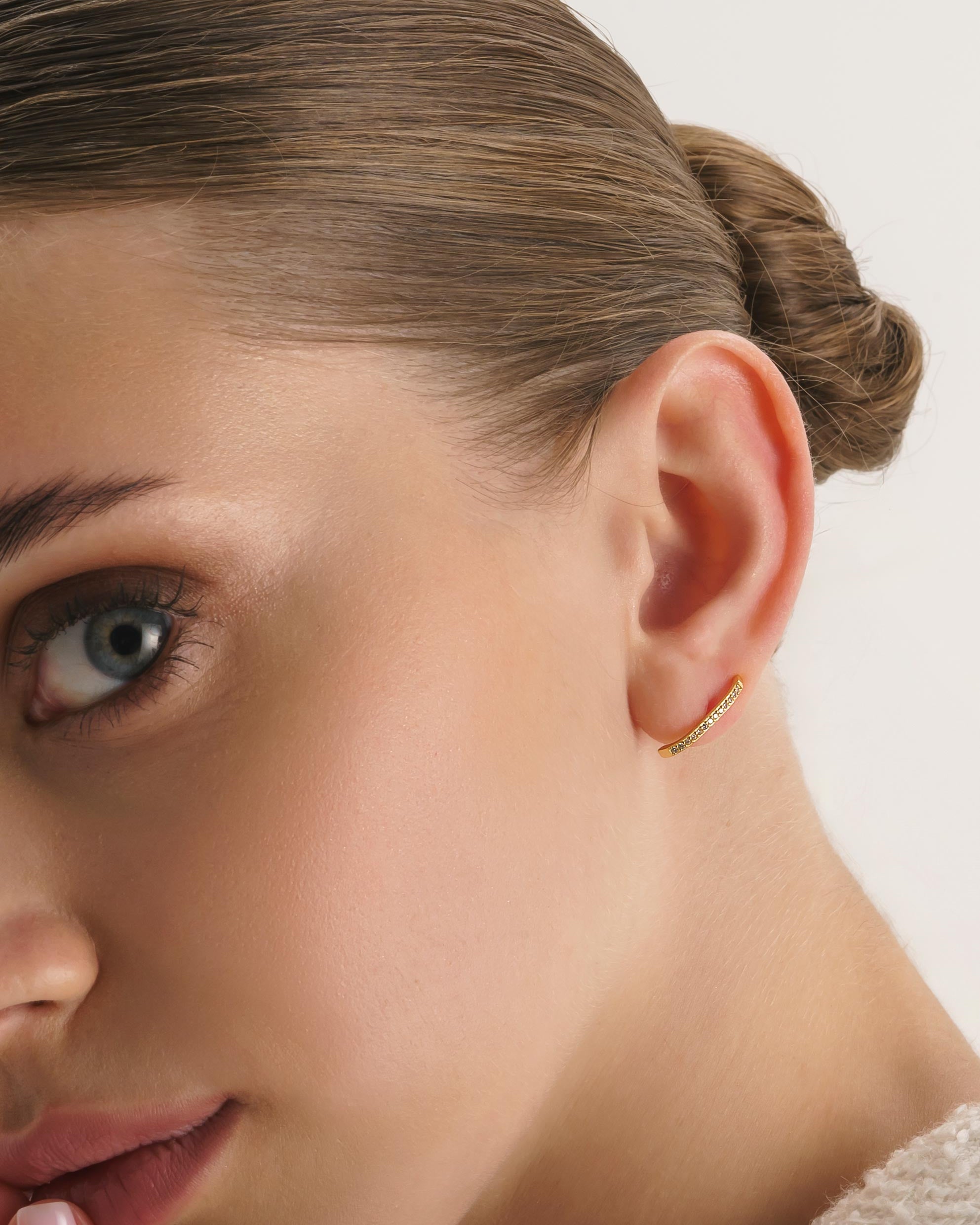 14K Gold Small Bar Stud Earrings - Earrings - Elk & Bloom