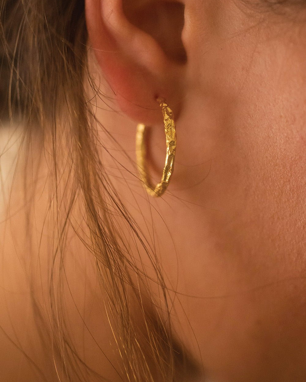 14K Medium Gold Thin Hoop Earrings - Earrings - Elk & Bloom