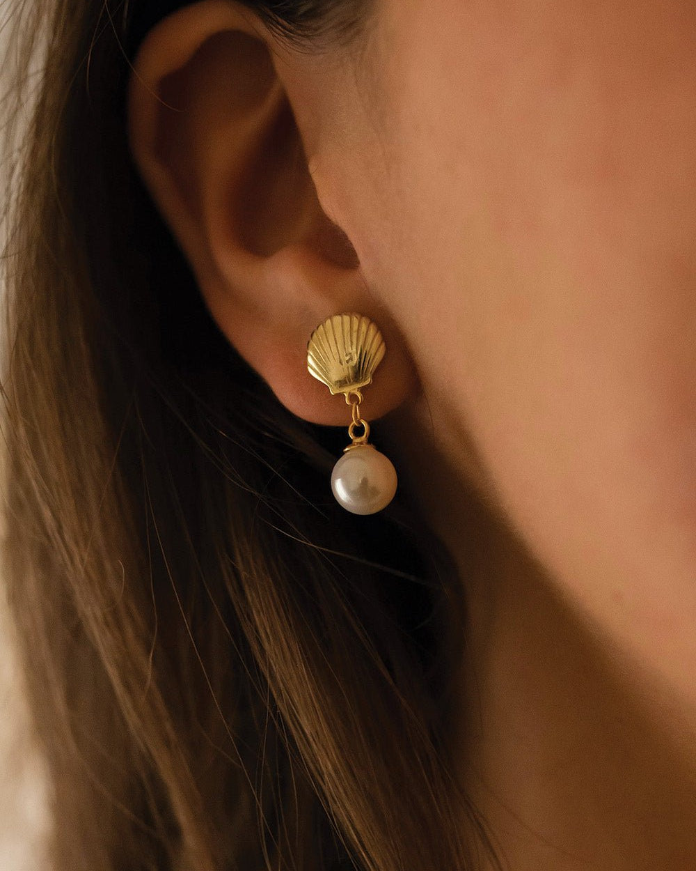 18K Gold Shell Pearl Mermaid Stud Earrings - Earrings - Elk & Bloom
