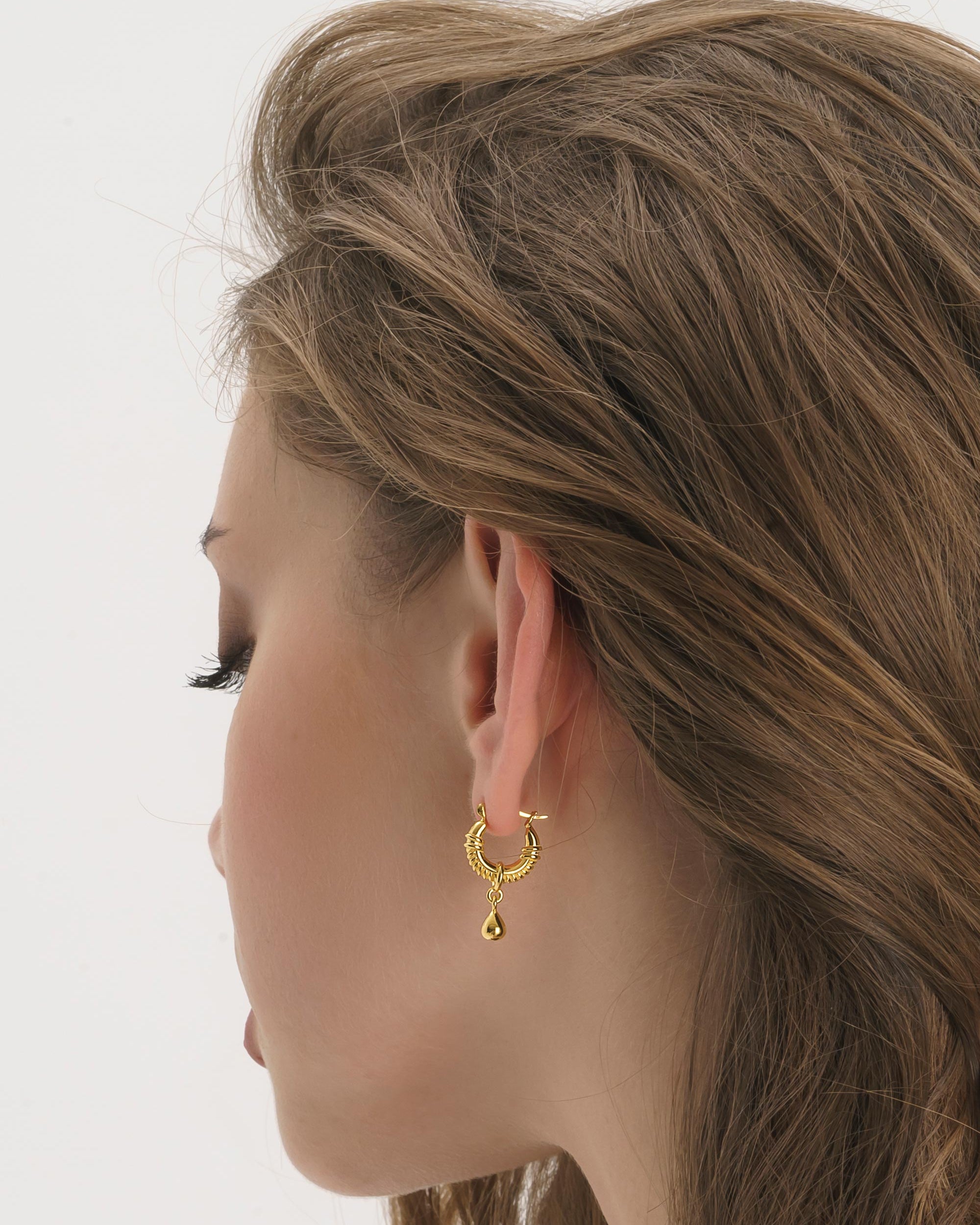 Chunky Gold Teardrop Huggie Hoop Earrings - Earrings - Elk & Bloom