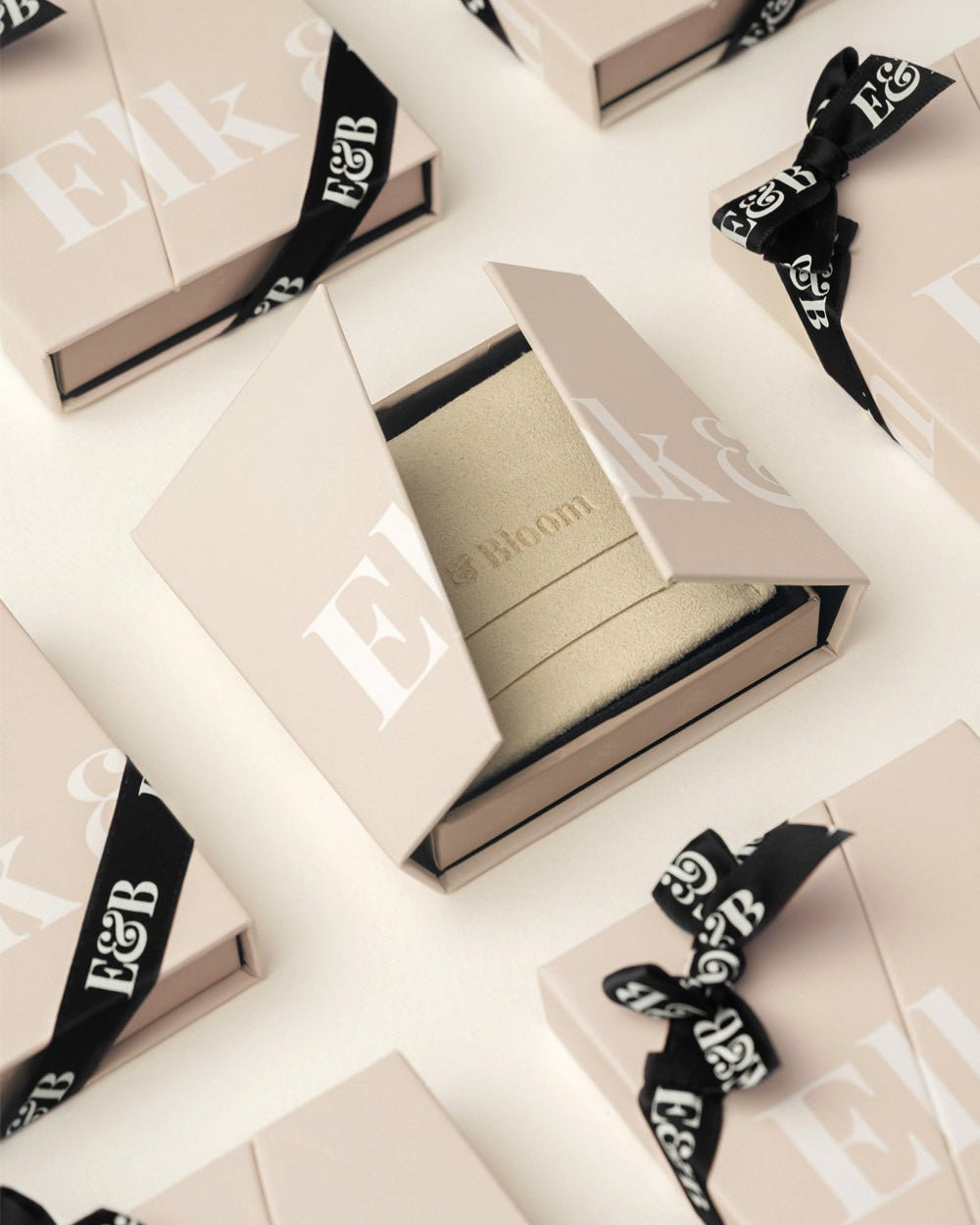 Dainty Silver Disc Necklace - Necklaces - Elk & Bloom