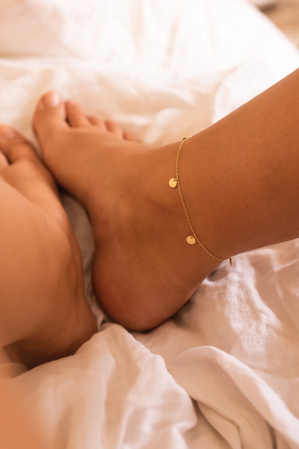 Delicate 14K Gold Coin Anklet - Anklets - Elk & Bloom