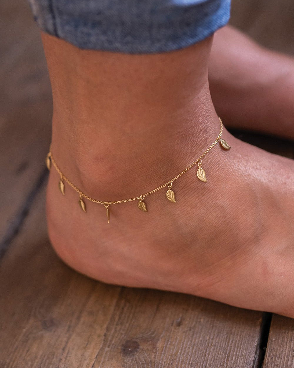 Delicate 14k Gold Leaf Anklet - Anklets - Elk & Bloom