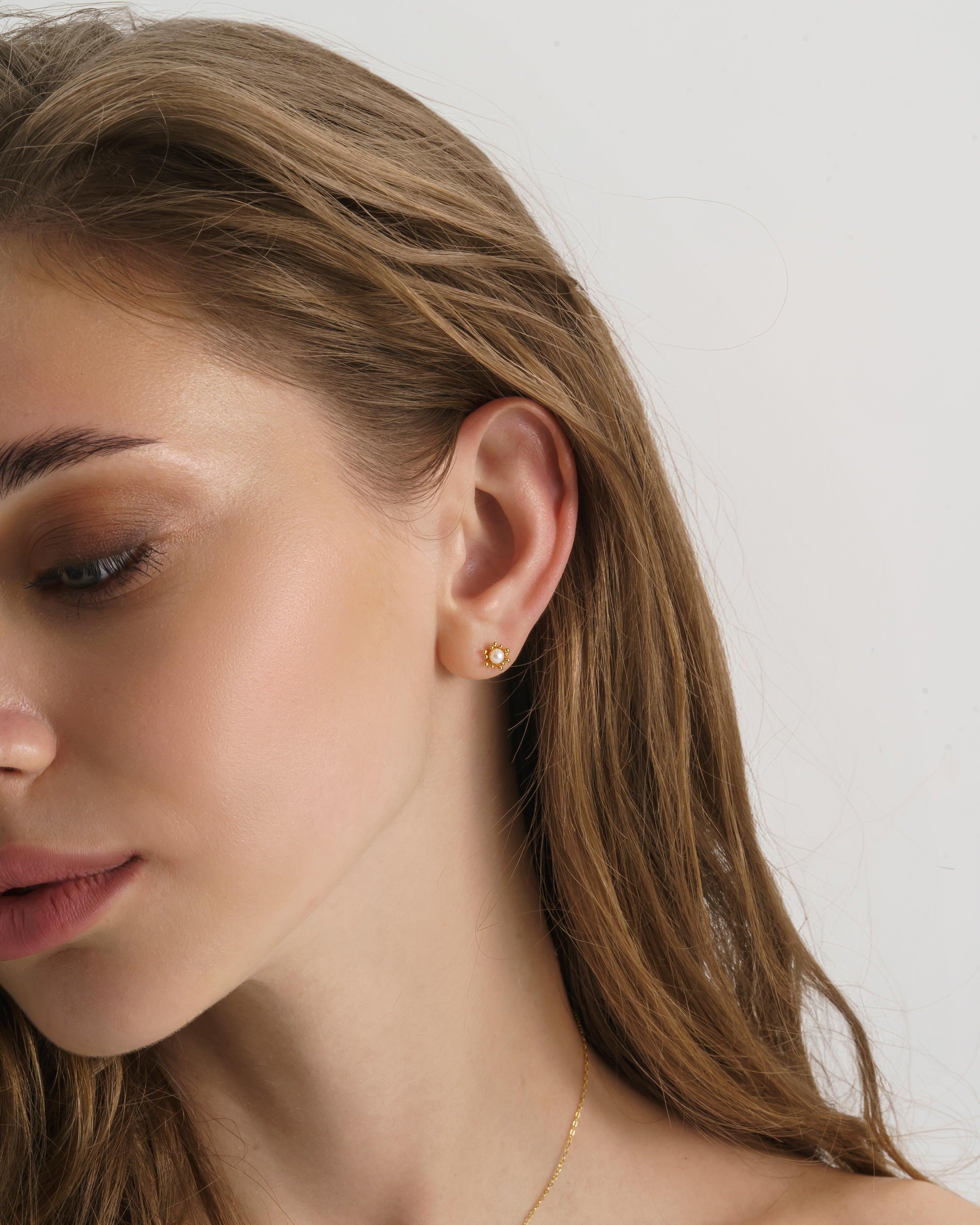 Flower Wreath Floral Gold Earrings - Earrings - Elk & Bloom