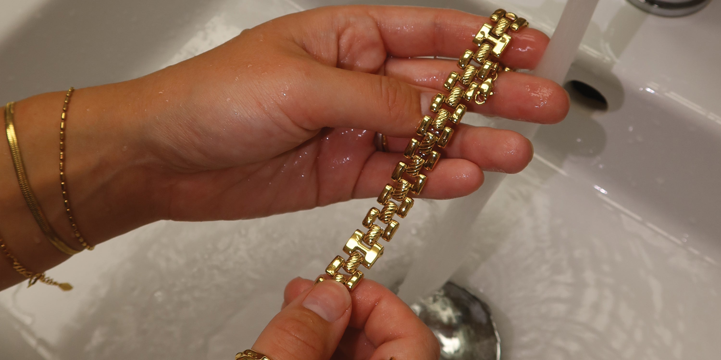 How to Clean Tarnished Gold Plated Jewellery at Home
