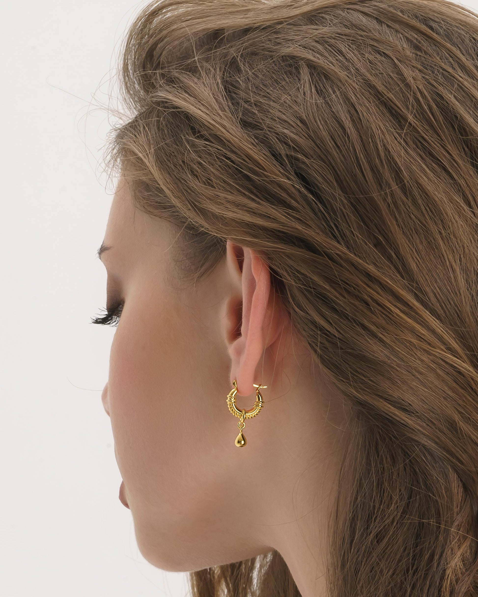 Chunky Gold Teardrop Huggie Hoop Earrings - Earrings - Elk & Bloom