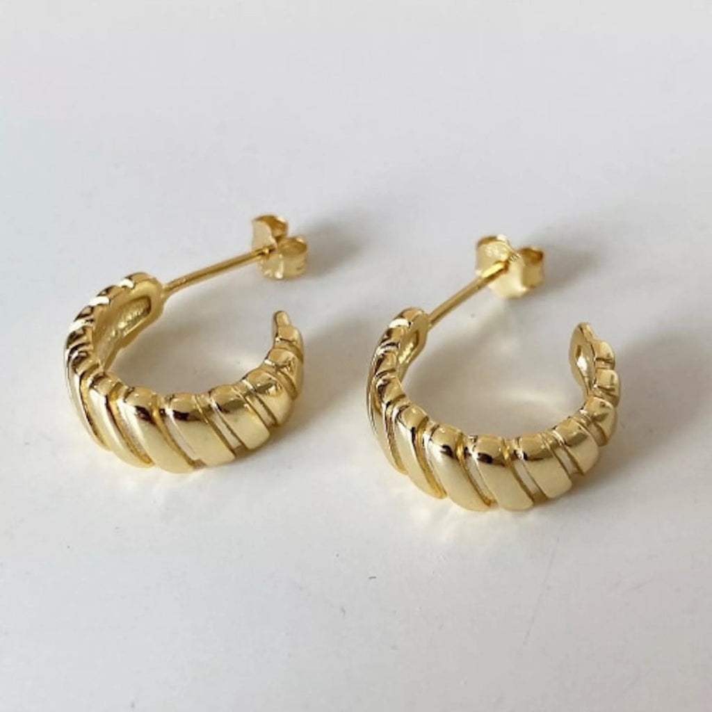 Chunky 14K Ribbed Gold Hoop Earrings - Earrings - Elk & Bloom