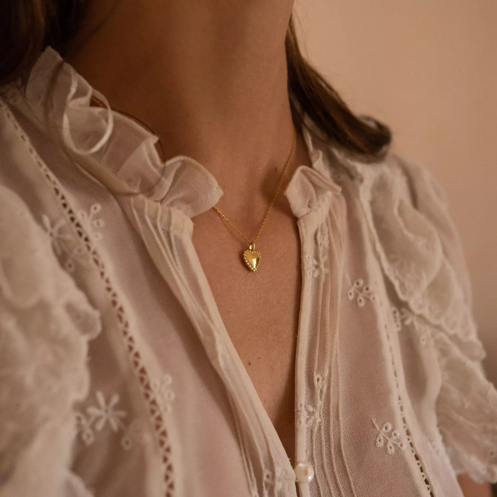 Dainty 18K Gold Heart Love Necklace - Necklaces - Elk & Bloom