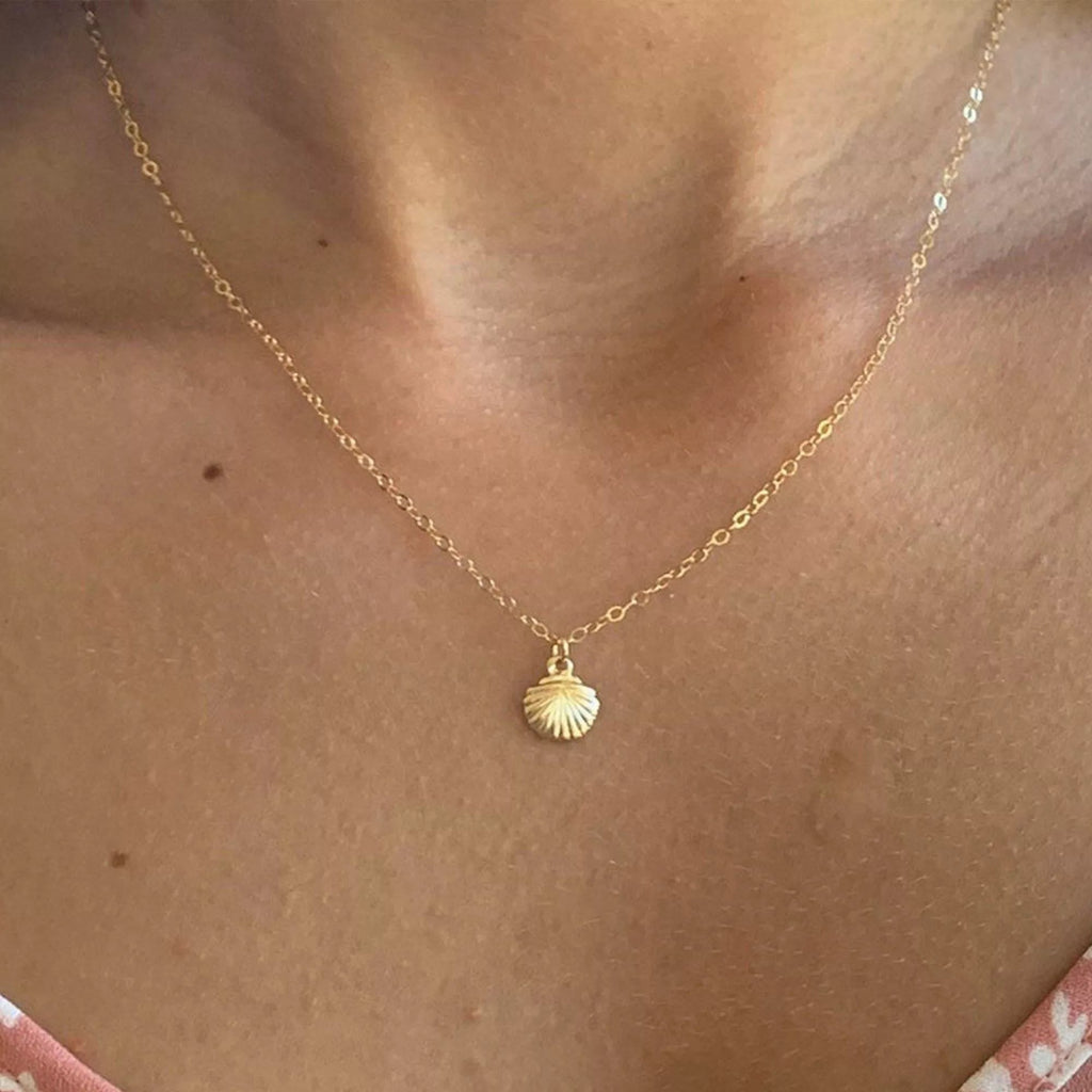 Dainty 18K Gold Shell Clam Necklace - Necklaces - Elk & Bloom