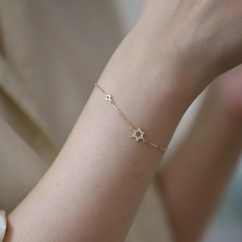 Gold Dainty Star Bracelet - Bracelets - Elk & Bloom